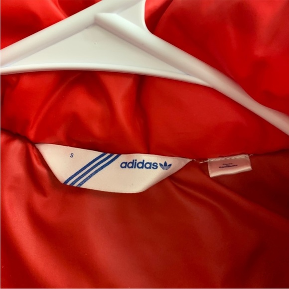 Adidas Puffer Vest - Picture 4 of 7